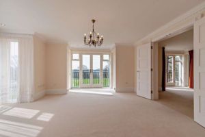 Photo 6- click for photo gallery